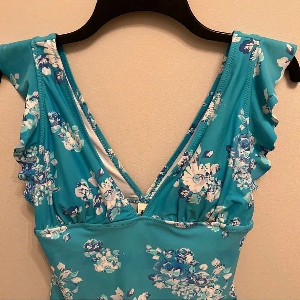 Cupshe One Piece Blue Floral Swimsuit Ruffle Sleeves Beach Cruise Resort Size S